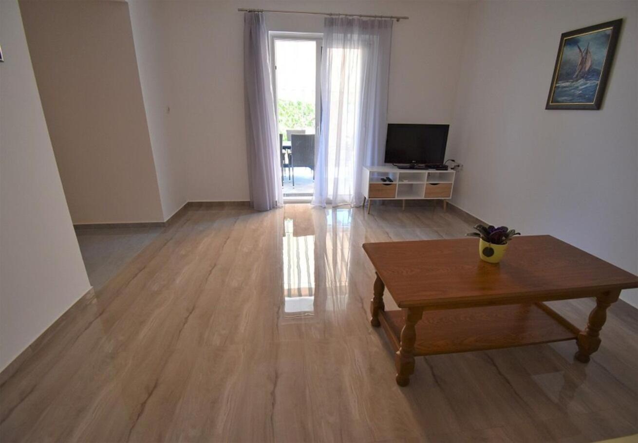 Holiday Home Branka - 80 M From Beach Vir Exteriör bild