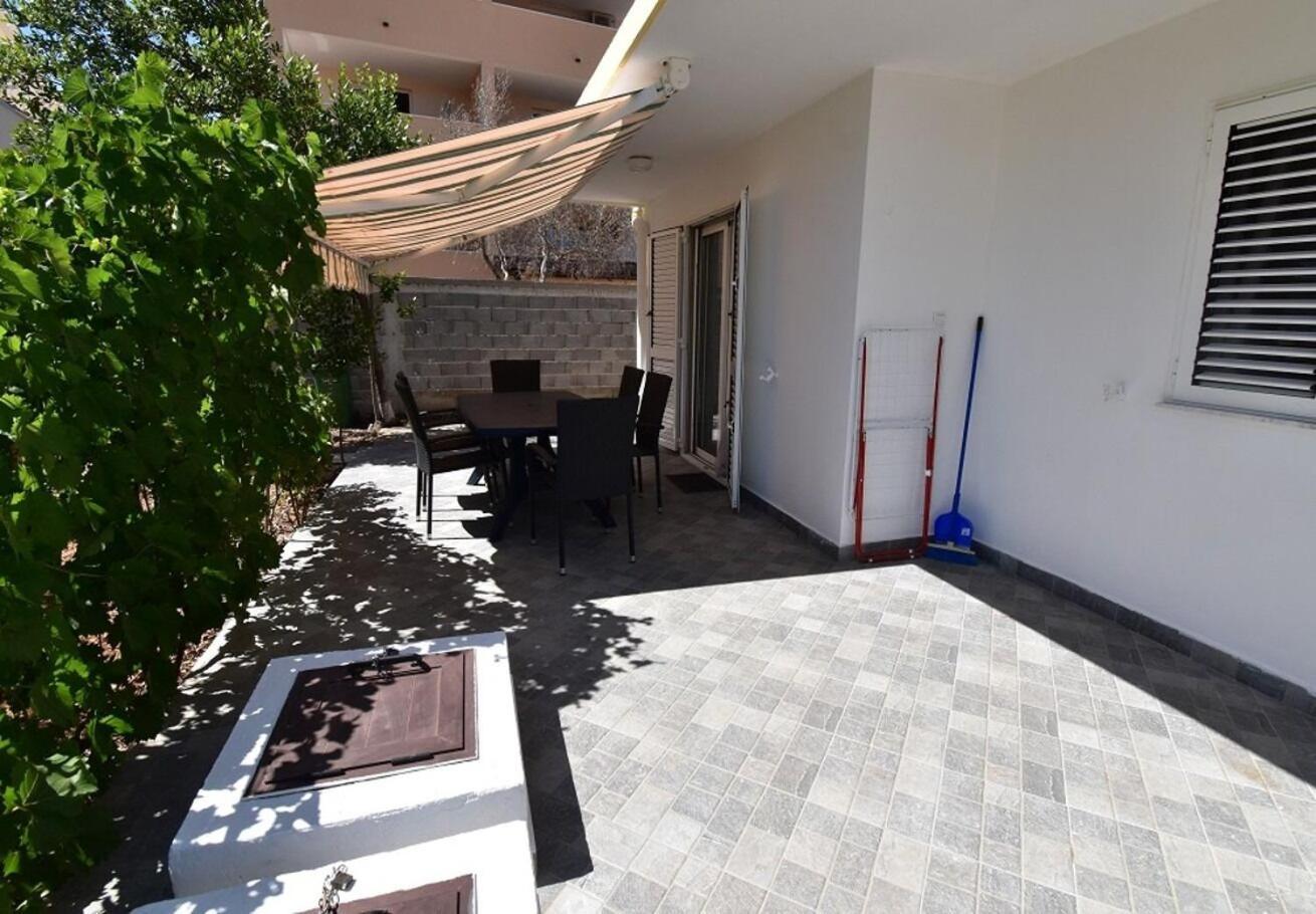 Holiday Home Branka - 80 M From Beach Vir Exteriör bild