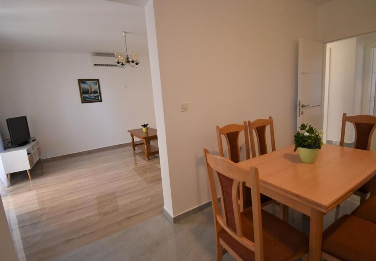 Holiday Home Branka - 80 M From Beach Vir Exteriör bild