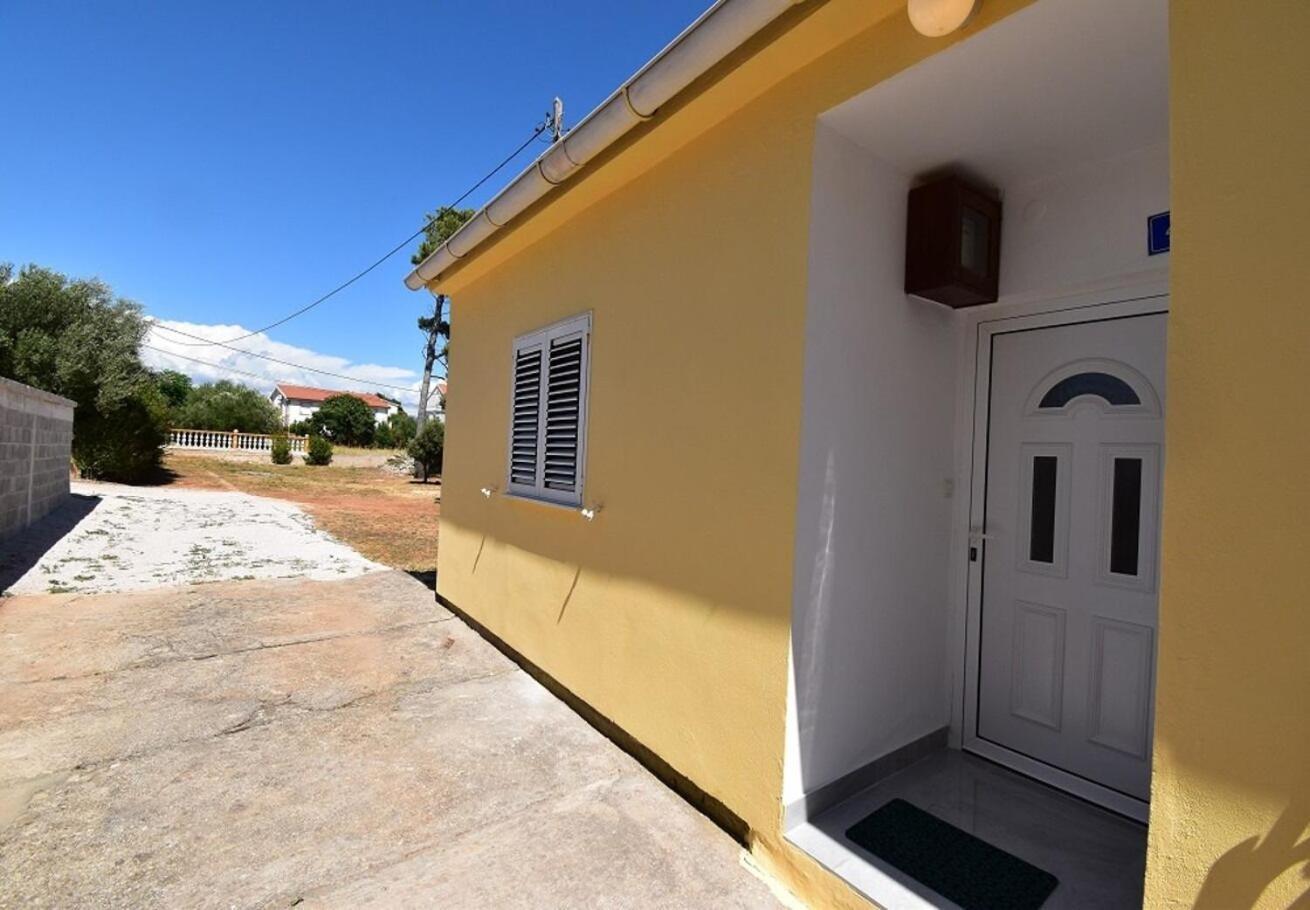 Holiday Home Branka - 80 M From Beach Vir Exteriör bild