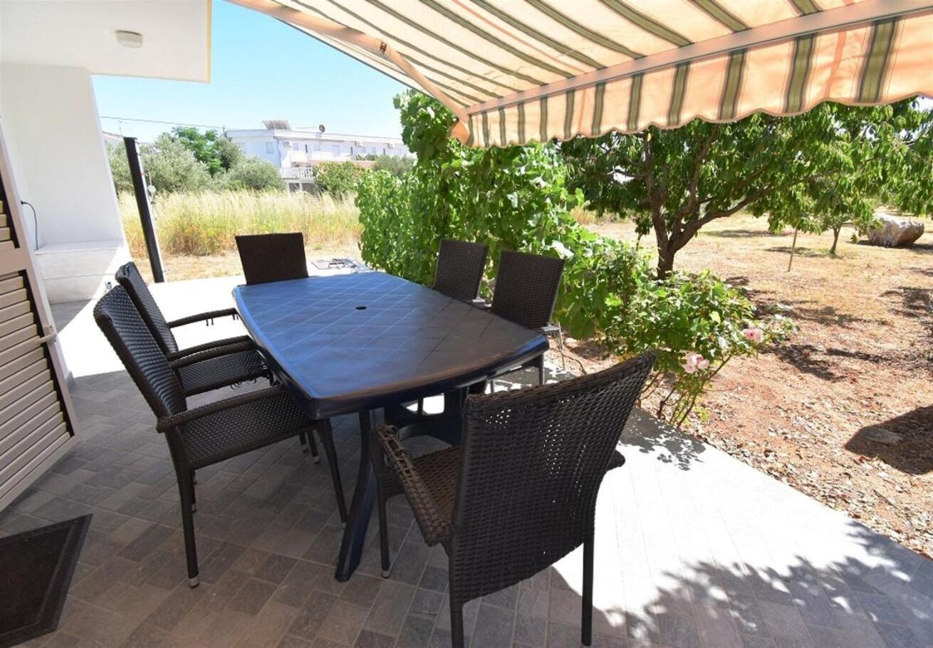 Holiday Home Branka - 80 M From Beach Vir Exteriör bild